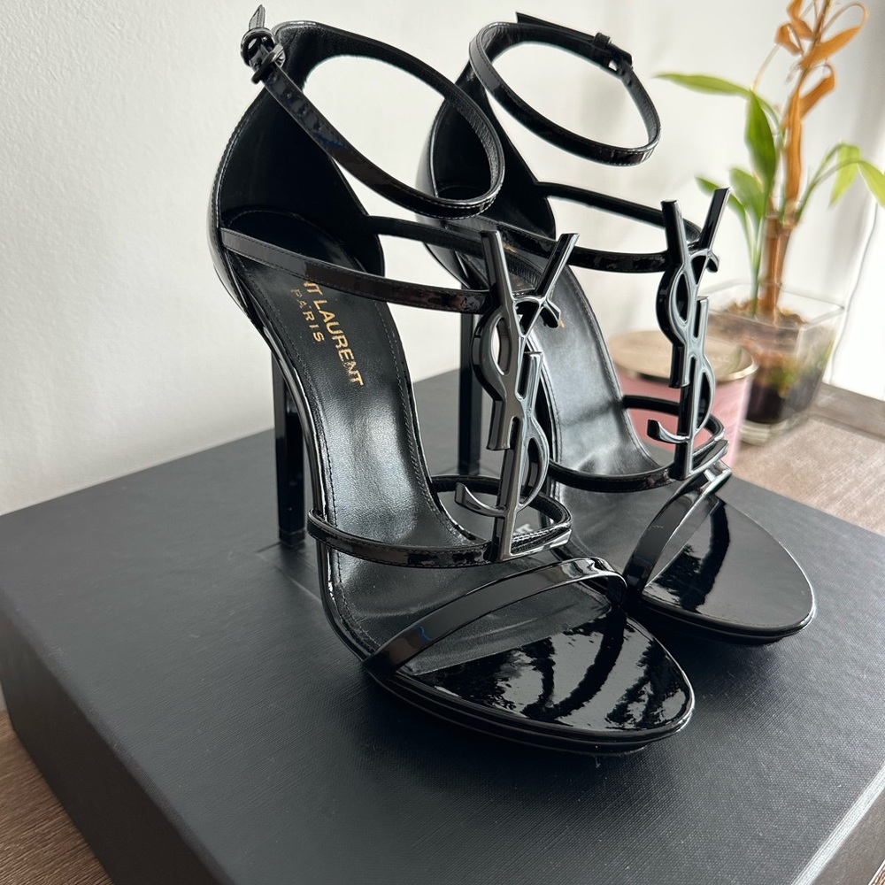 YSL black Patent Cassandra Heel 110mm Size 37.5